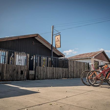 Puma House Hostel Puerto Natales Ngoại thất bức ảnh