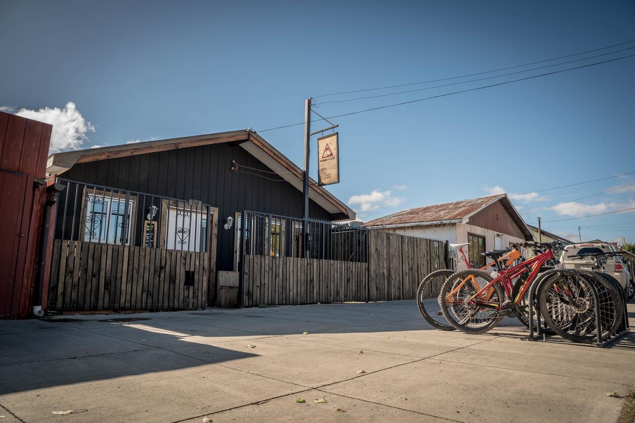 Puma House Hostel Puerto Natales Ngoại thất bức ảnh