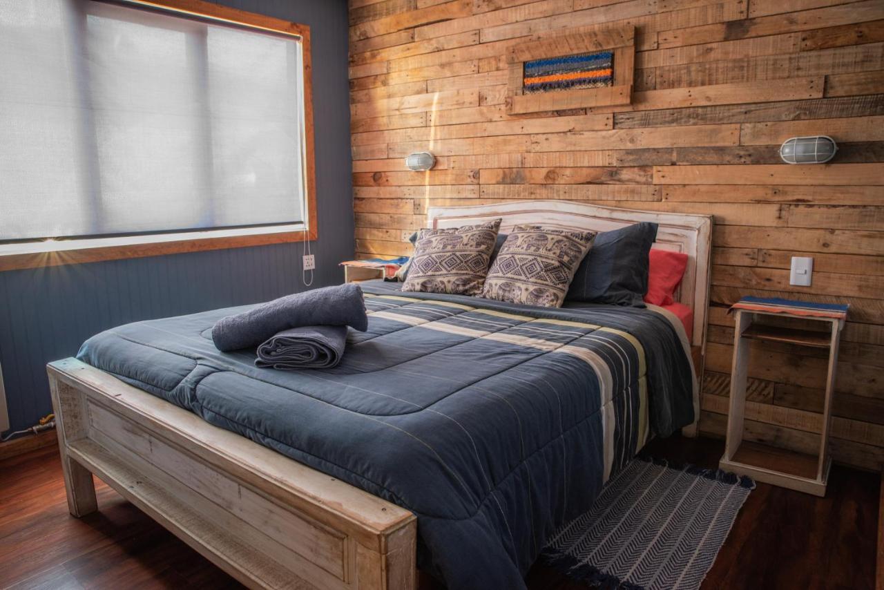 Puma House Hostel Puerto Natales Ngoại thất bức ảnh