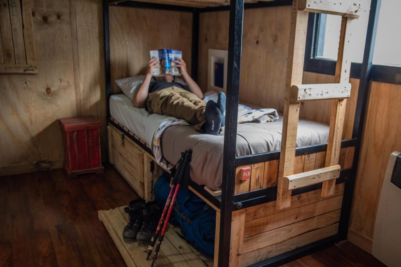 Puma House Hostel Puerto Natales Ngoại thất bức ảnh