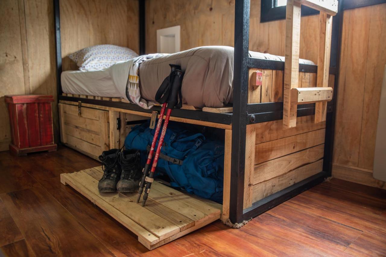 Puma House Hostel Puerto Natales Ngoại thất bức ảnh