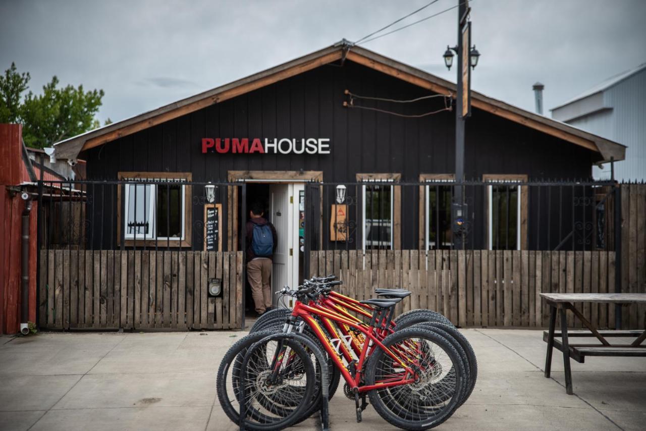 Puma House Hostel Puerto Natales Ngoại thất bức ảnh